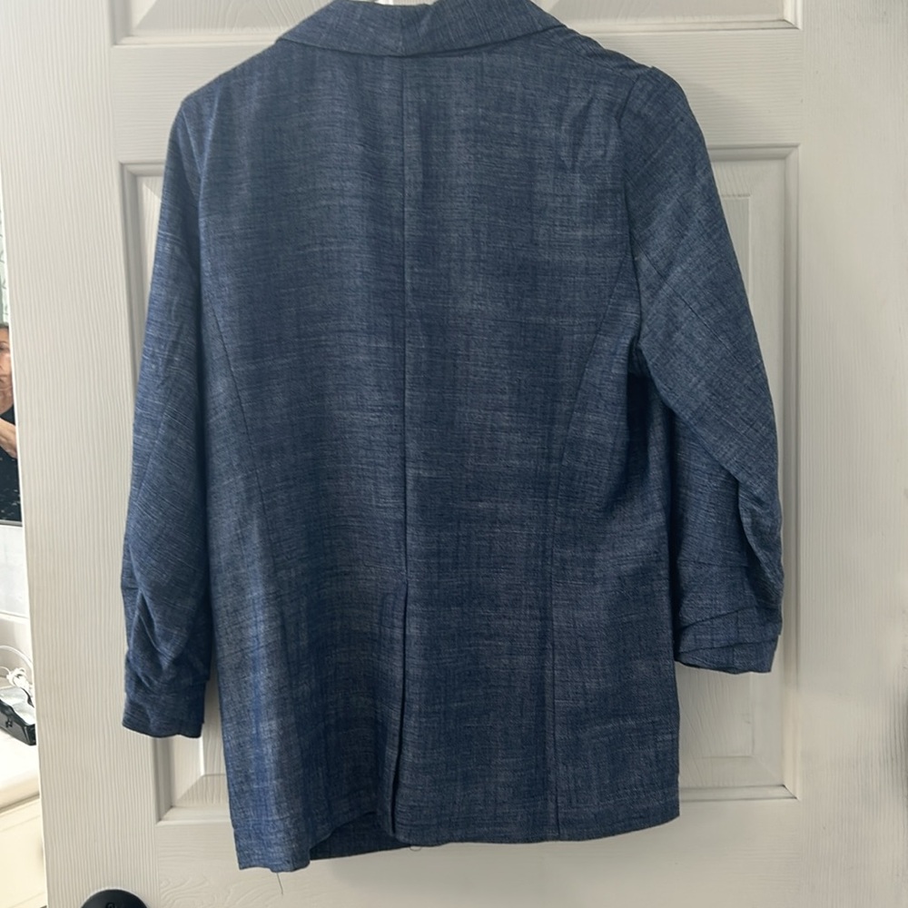 Blue jacket - Picture 3 of 6